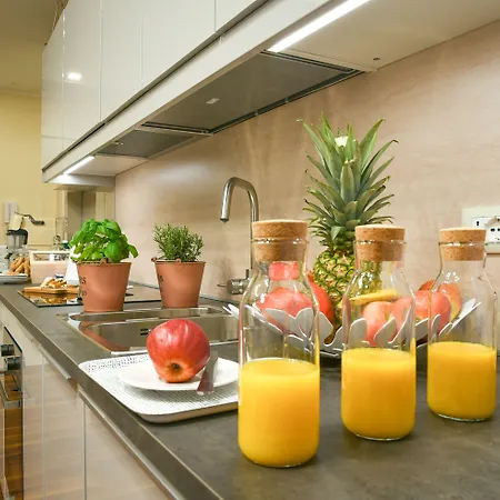 H68 לינה וארוחת בוקר 4*