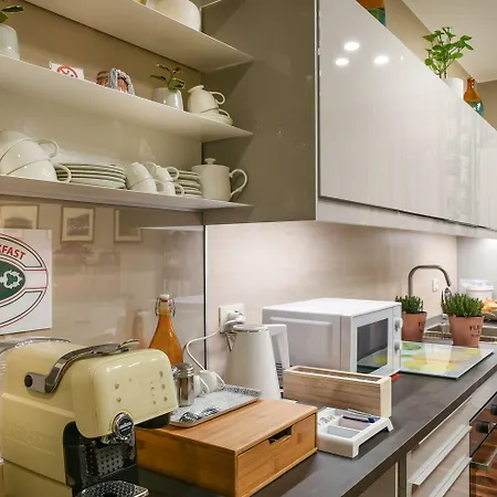 לינה וארוחת בוקר H68 אלסיו