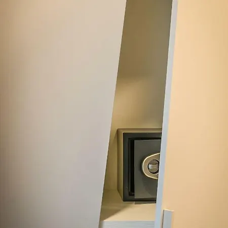 לינה וארוחת בוקר H68