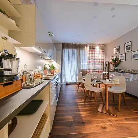 H68 Bed & Breakfast 3*