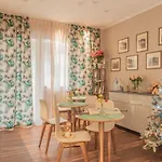 H68 Couette-café Alassio