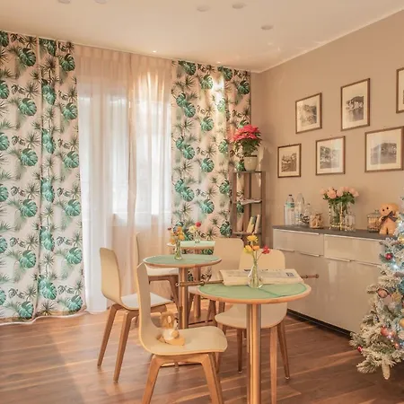 H68 Frühstückspension Alassio