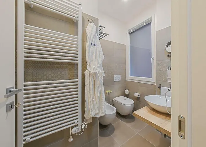 H68 住宿加早餐酒店