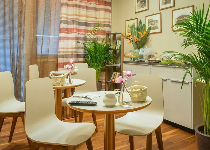 H68 住宿加早餐酒店 4*